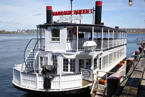 harbour-queen-docked.jpg